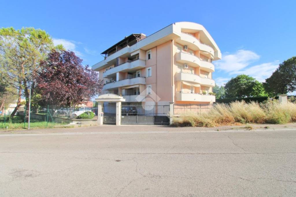 appartamento in vendita a Spoltore in zona Villa Raspa