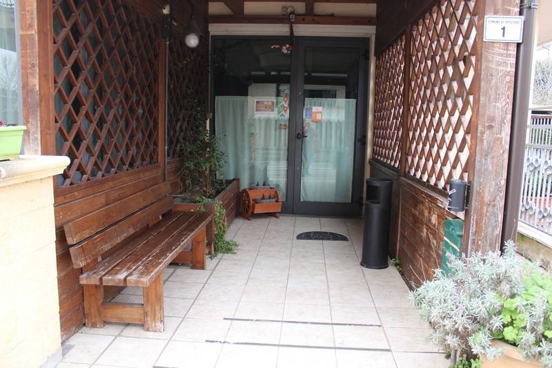 negozio in vendita a Spoltore in zona Santa Teresa