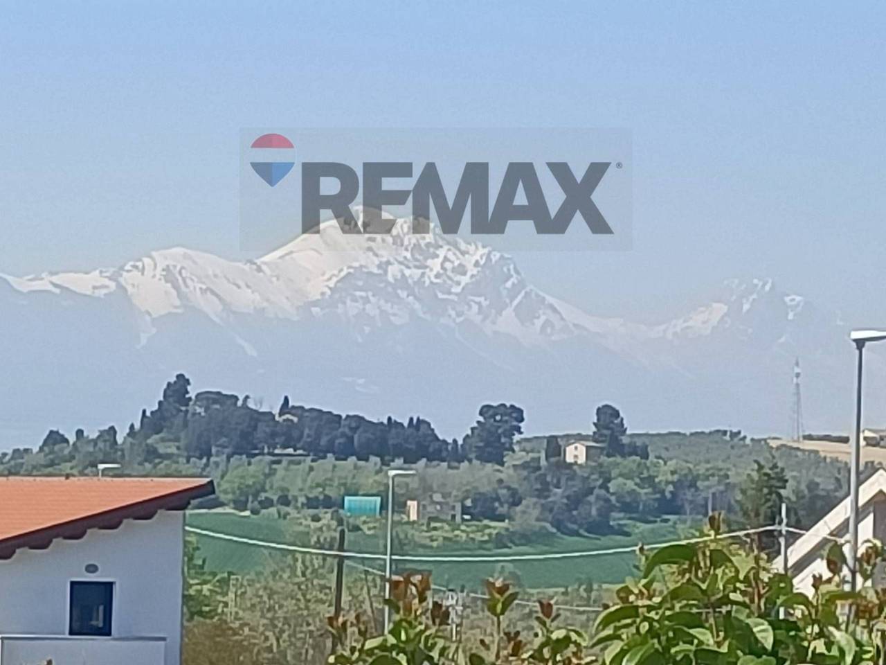 casa indipendente in vendita a Spoltore