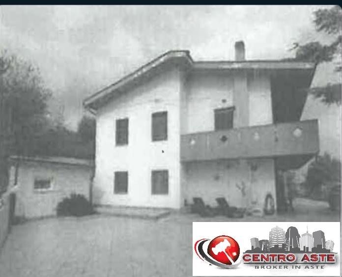casa indipendente in vendita a Spoltore in zona Santa Lucia