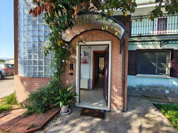 casa indipendente in vendita a Spoltore