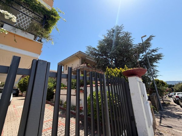 appartamento in vendita a Spoltore in zona Santa Teresa