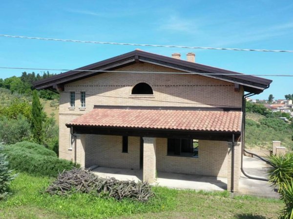 appartamento in vendita a Spoltore in zona Santa Teresa