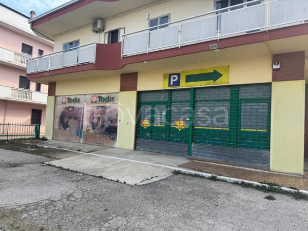casa indipendente in vendita a Spoltore in zona Villa Raspa