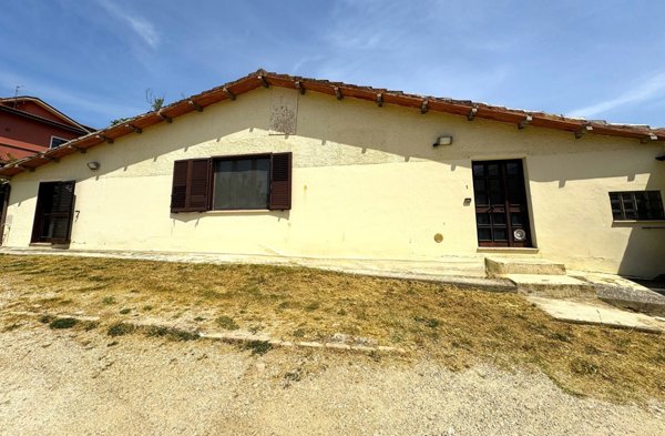 casa indipendente in vendita a Spoltore