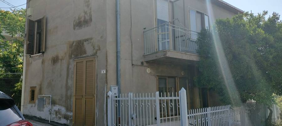 casa indipendente in vendita a Spoltore