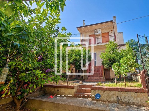 casa indipendente in vendita a Spoltore