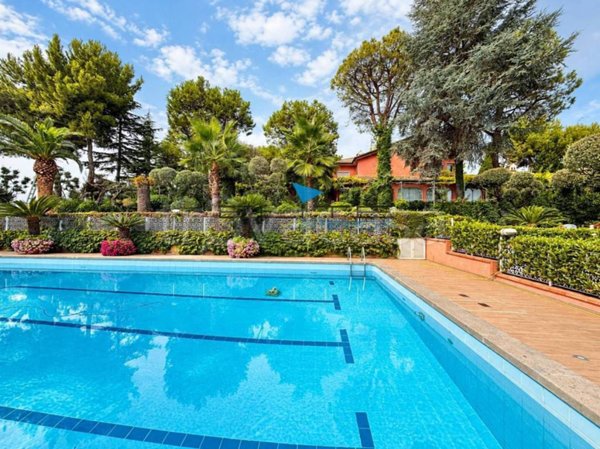 casa indipendente in vendita a Spoltore
