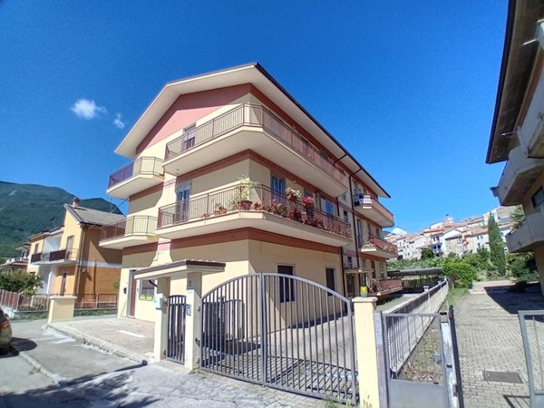 appartamento in vendita a Tocco da Casauria