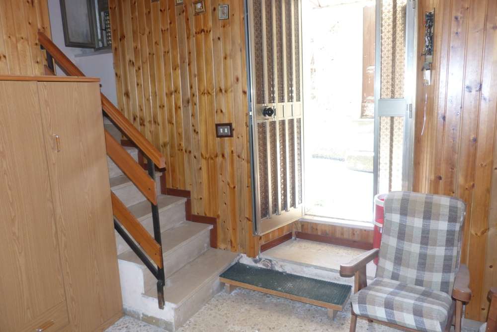 casa indipendente in vendita a Tocco da Casauria