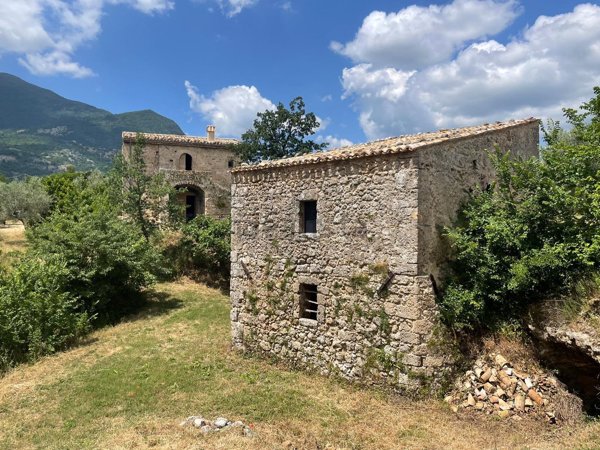 esavano in vendita a Tocco da Casauria