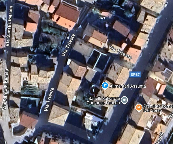locale di sgombero in vendita a Tocco da Casauria