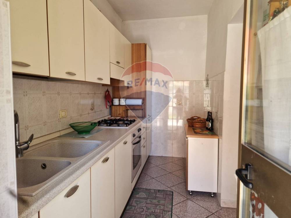 casa indipendente in vendita a Tocco da Casauria in zona Rovètone