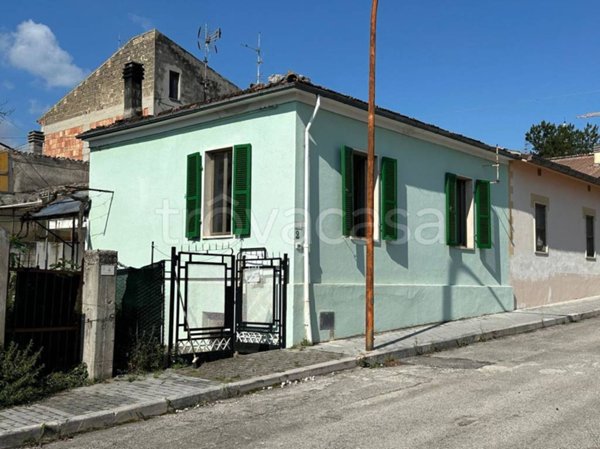 casa indipendente in vendita a Tocco da Casauria