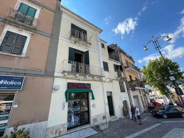 casa indipendente in vendita a Tocco da Casauria