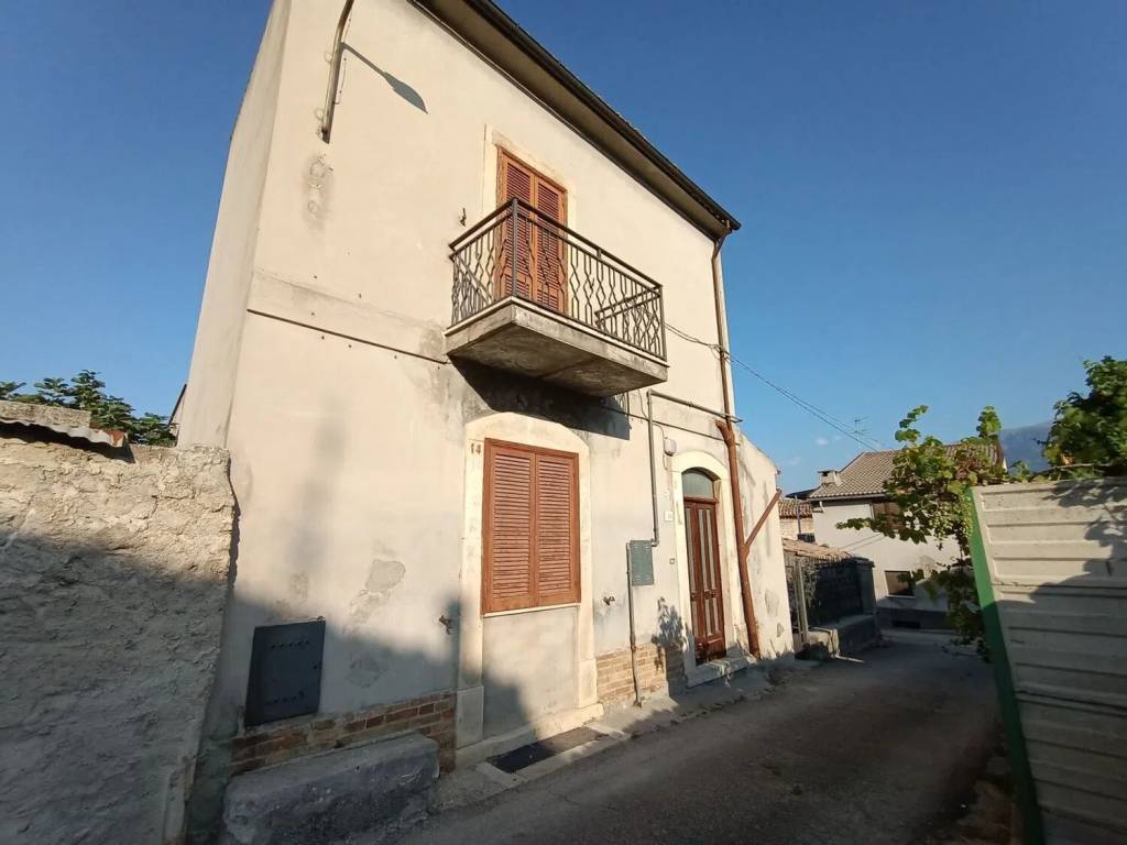 appartamento in vendita a Tocco da Casauria