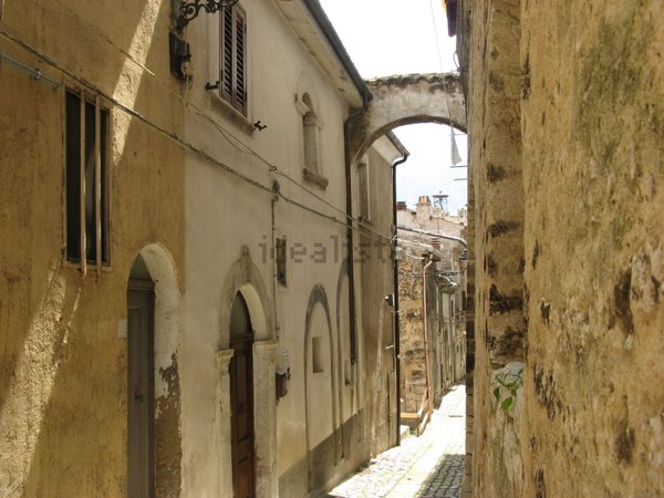 appartamento in vendita a Tocco da Casauria