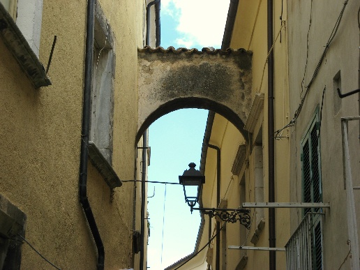 casa indipendente in vendita a Tocco da Casauria