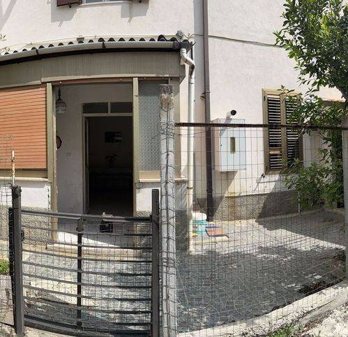 casa indipendente in vendita a Torre de' Passeri