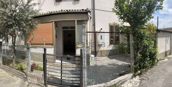 casa indipendente in vendita a Torre de' Passeri