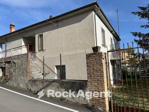 pentavano in vendita a Torre de' Passeri