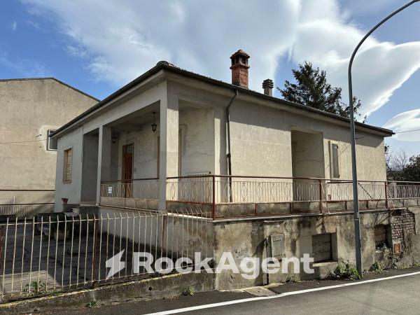 casa indipendente in vendita a Torre de' Passeri