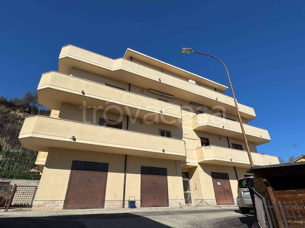 appartamento in vendita a Torre de' Passeri