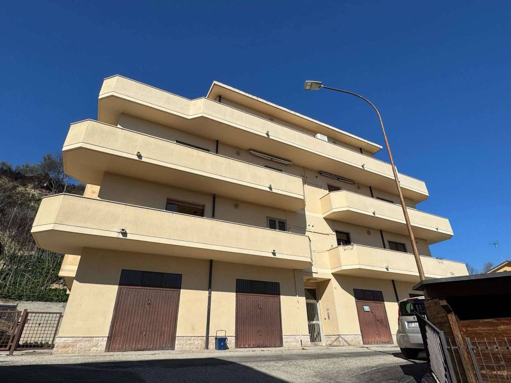 appartamento in vendita a Torre de' Passeri