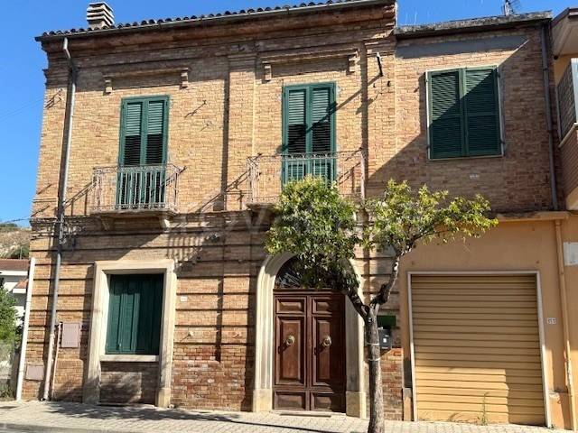 casa indipendente in vendita a Torre de' Passeri