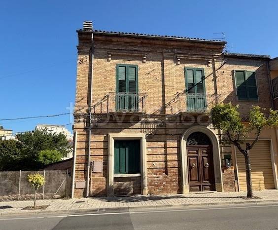 casa indipendente in vendita a Torre de' Passeri