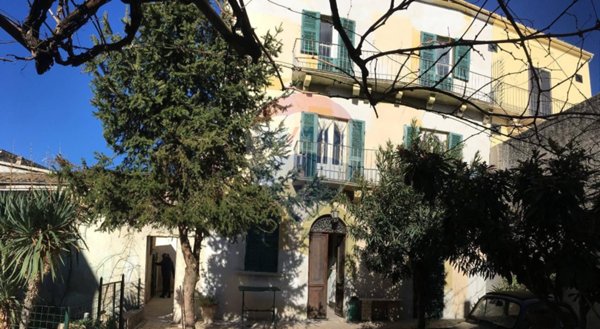 casa indipendente in vendita a Torre de' Passeri