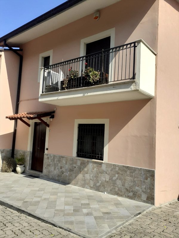 casa indipendente in vendita a Torre de' Passeri