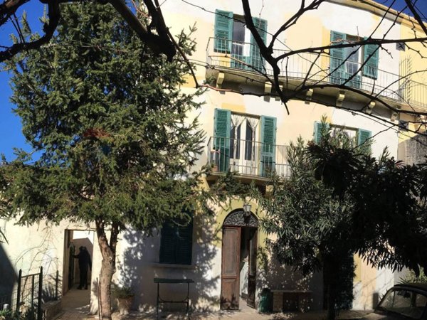 casa indipendente in vendita a Torre de' Passeri