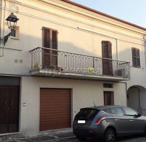 casa indipendente in vendita a Turrivalignani
