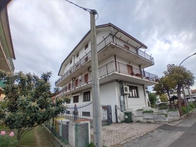 appartamento in vendita a Turrivalignani