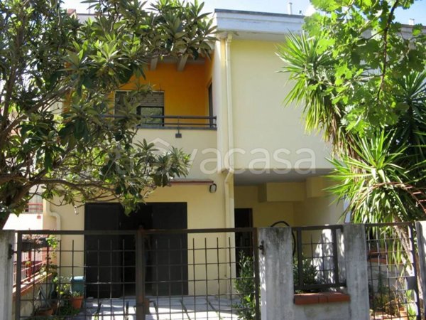 casa indipendente in vendita a Turrivalignani