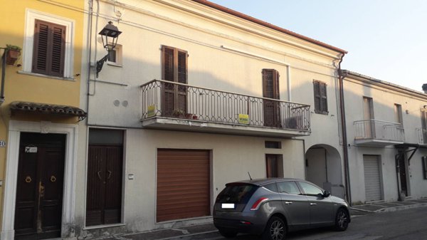 casa indipendente in vendita a Turrivalignani