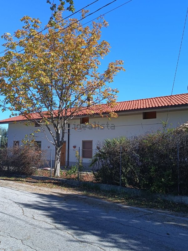 casa indipendente in vendita a Turrivalignani