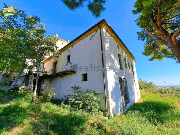 casa indipendente in vendita a Vicoli