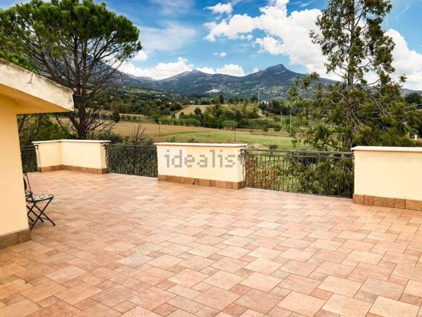 casa indipendente in vendita a Vicoli