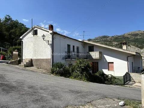 casa indipendente in vendita a Villa Celiera in zona San Sebastiano Traino