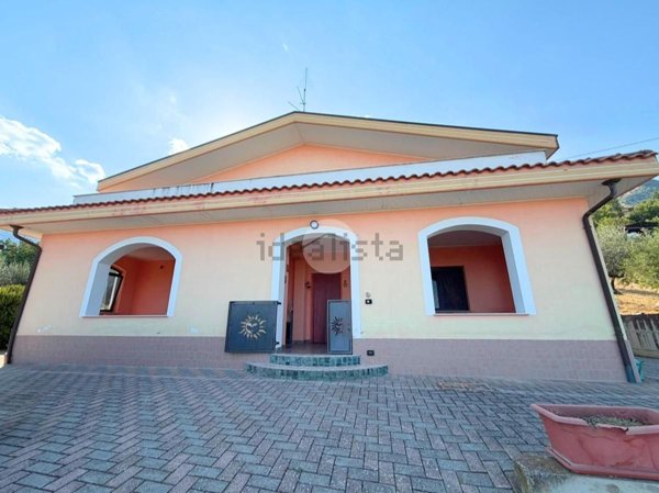 casa indipendente in vendita a Villa Celiera in zona Pietra Rossa