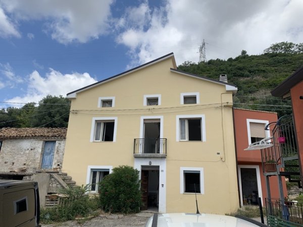 casa indipendente in vendita ad Altino in zona Briccioli