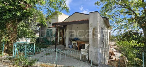 casa indipendente in vendita ad Altino in zona Briccioli
