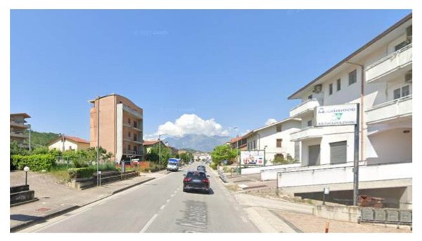 locale di sgombero in vendita ad Altino