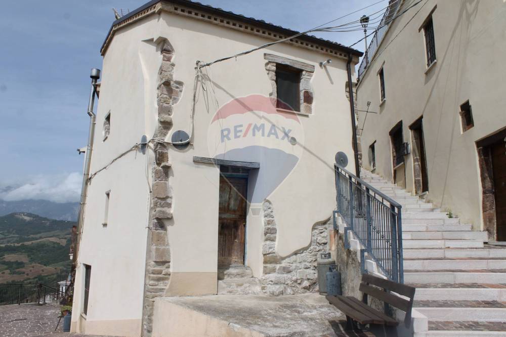 bifamiliare in vendita ad Altino in zona Briccioli