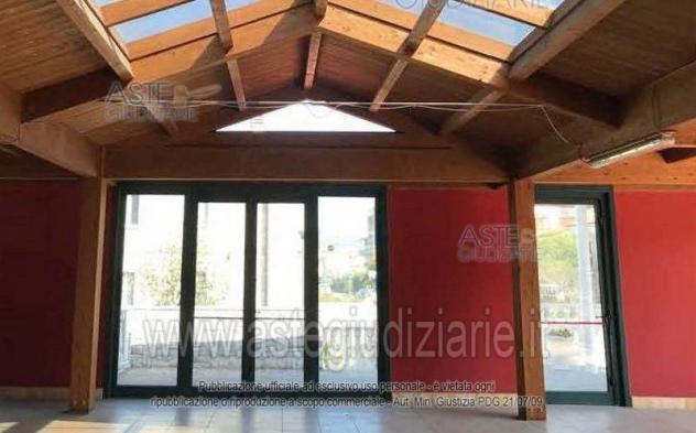 negozio in vendita ad Altino