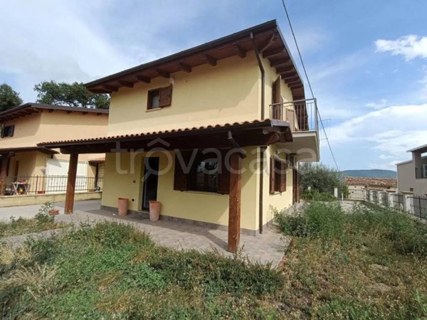 casa indipendente in vendita ad Altino in zona Colli