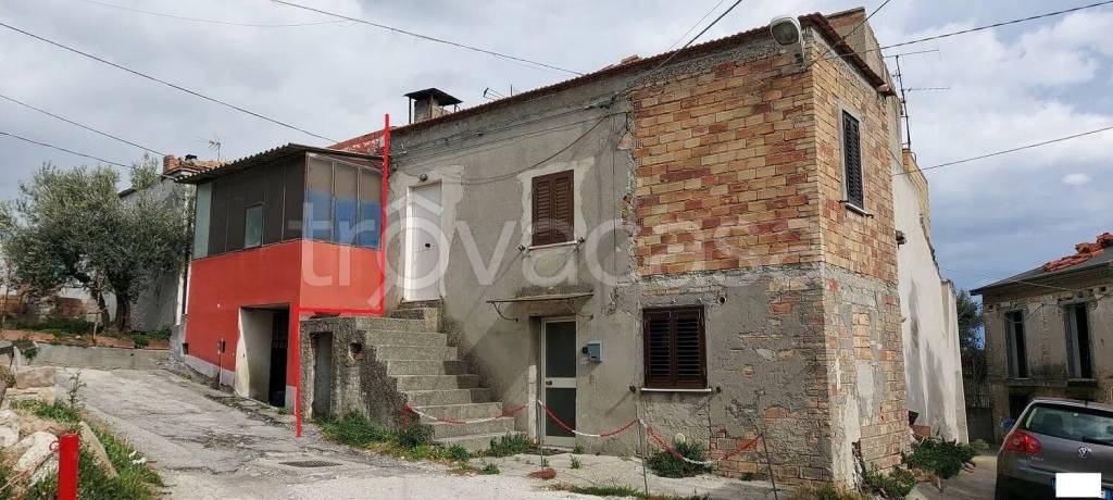 casa indipendente in vendita ad Altino in zona Sant'Angelo