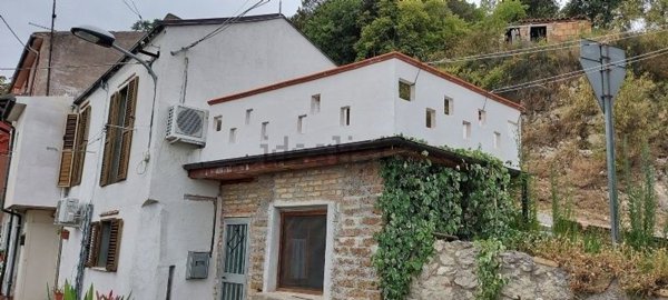 casa indipendente in vendita ad Altino